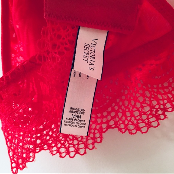 ⭐️NWOT⭐️Victoria’s Secret Red Lace Bralette - Picture 5 of 6